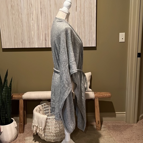 Anthropologie Lucia Tied Kimono - Picture 8 of 9